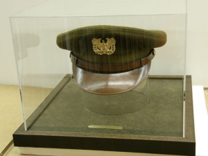 Acrylic-Box-Military-Cap